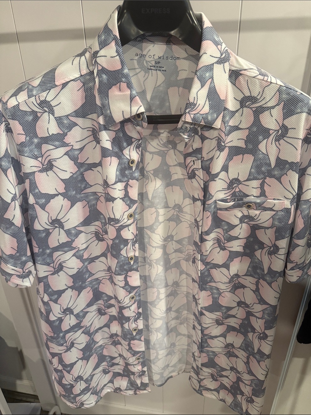 Men's Floral Short-Sleeve Button-Down Shirt in Light Blue & Pink